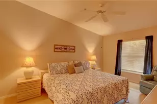 8083 Queen Palm Ln, Fort Myers, FL 33966 - Photo 7