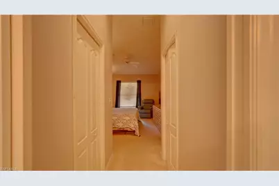 8083 Queen Palm Ln #424, Fort Myers, FL 33966 - Photo 11