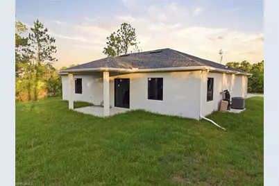 923 Milwaukee Blvd, Lehigh Acres, FL 33974 - Photo 31
