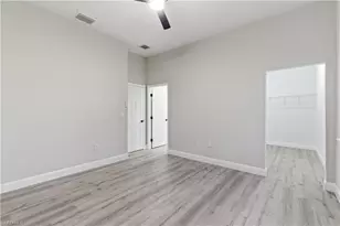 923 Milwaukee Blvd, Lehigh Acres, FL 33974 - Photo 23