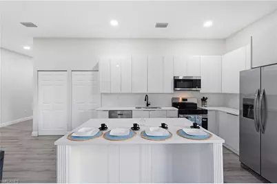 923 Milwaukee Blvd, Lehigh Acres, FL 33974 - Photo 13