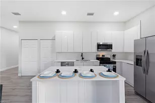 923 Milwaukee Blvd, Lehigh Acres, FL 33974 - Photo 13