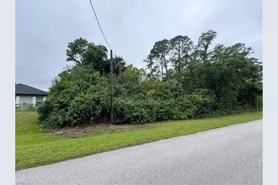 3841 Hillandale St, Fort Myers, FL 33905 - Photo 3