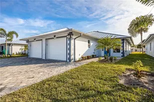 184 Village Circle, Labelle, FL 33935 - Photo 1