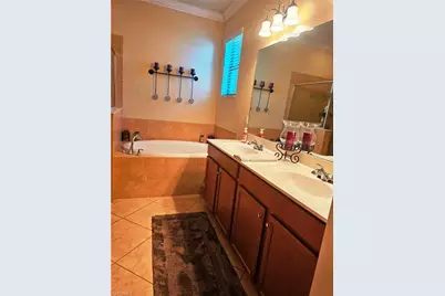 9372 Via Murano Ct, Fort Myers, FL 33905 - Photo 13