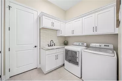 1723 SW 43rd Ter, Cape Coral, FL 33914 - Photo 15