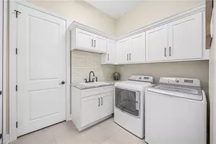 1723 SW 43rd Terrace, Cape Coral, FL 33914 - Photo 15