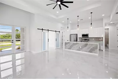 1129 Jacaranda Pkwy E, Cape Coral, FL 33909 - Photo 11
