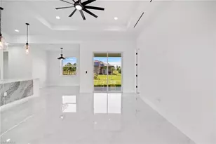 1129 Jacaranda Pkwy E, Cape Coral, FL 33909 - Photo 25