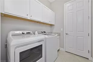 28076 Foxrock Ct, Bonita Springs, FL 34135 - Photo 35