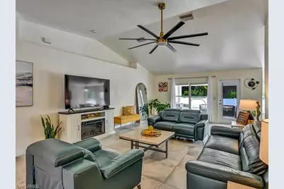 25 NW 29th Pl, Cape Coral, FL 33993 - Photo 11