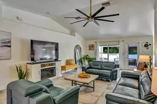 25 NW 29th Pl, Cape Coral, FL 33993 - Photo 11