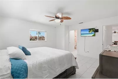 1446 SE 13th St, Cape Coral, FL 33990 - Photo 15
