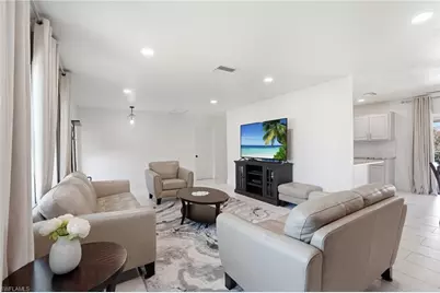 1446 SE 13th St, Cape Coral, FL 33990 - Photo 5