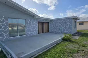 3810 SE 12th Ave, Cape Coral, FL 33904 - Photo 5