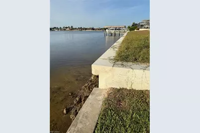 1128 SW 43rd St, Cape Coral, FL 33914 - Photo 5