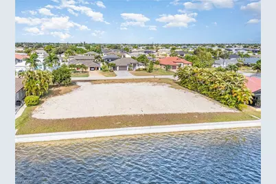1128 SW 43rd St, Cape Coral, FL 33914 - Photo 3