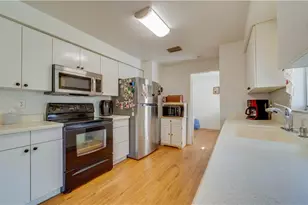 22 Colorado Rd, Lehigh Acres, FL 33936 - Photo 9