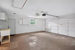 5231 Greenbriar Dr, Fort Myers, FL 33919 - Photo 47