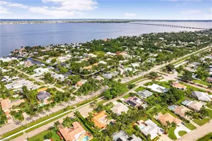 5231 Greenbriar Dr, Fort Myers, FL 33919 - Photo 7