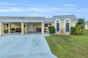 9 Regency Ct, Lehigh Acres, FL 33936 - Photo 5