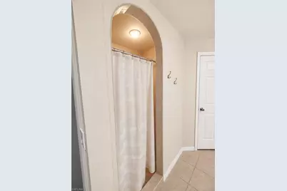 925 SW 31st St, Cape Coral, FL 33914 - Photo 7
