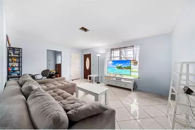 27 NE 20th Ave, Cape Coral, FL 33909 - Photo 5