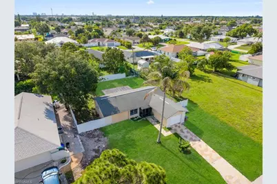 27 NE 20th Ave, Cape Coral, FL 33909 - Photo 23