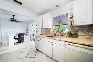 27 NE 20th Ave, Cape Coral, FL 33909 - Photo 15