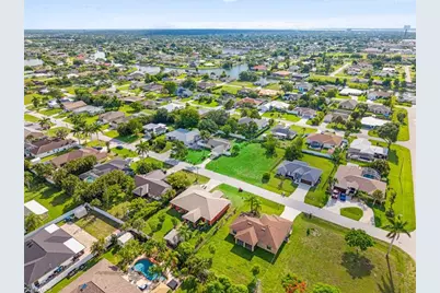 27 NE 20th Ave, Cape Coral, FL 33909 - Photo 21