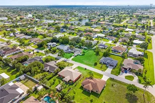 27 NE 20th Ave, Cape Coral, FL 33909 - Photo 21