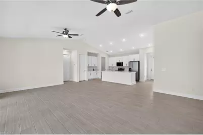 29 NE 20th Ct, Cape Coral, FL 33909 - Photo 13