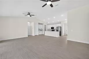 29 NE 20th Ct, Cape Coral, FL 33909 - Photo 13