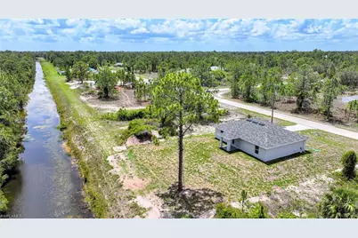 616 Chemstrand St E, Lehigh Acres, FL 33974 - Photo 19