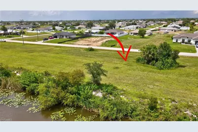 1428 NW 11th Ter, Cape Coral, FL 33993 - Photo 7