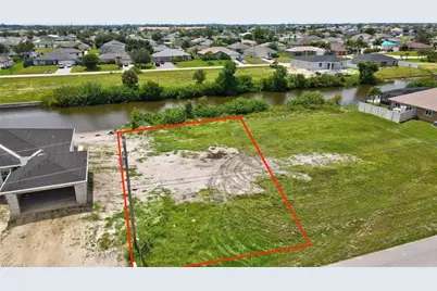1406 NW 11th Ter, Cape Coral, FL 33993 - Photo 11