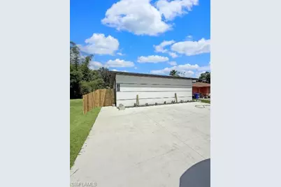2103 French St, Fort Myers, FL 33916 - Photo 1