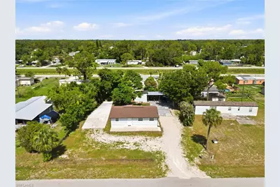 8338 McDaniel Dr, North Fort Myers, FL 33917 - Photo 23