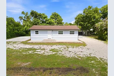 8338 McDaniel Dr, North Fort Myers, FL 33917 - Photo 21