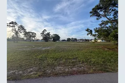 2613 NW 20th Ter, Cape Coral, FL 33993 - Photo 3