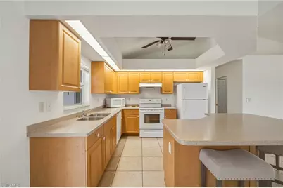 2022 SW 15th Ave, Cape Coral, FL 33991 - Photo 7