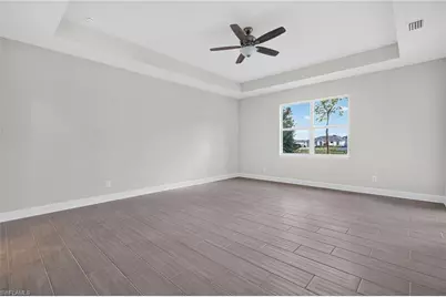 633 SW 13th St, Cape Coral, FL 33991 - Photo 13