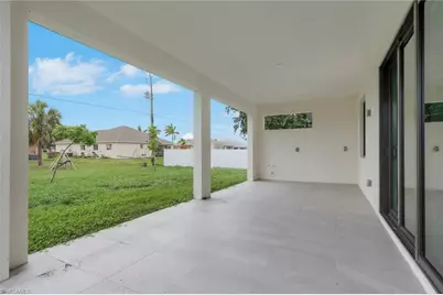 2208 NE 9th Ave, Cape Coral, FL 33909 - Photo 37
