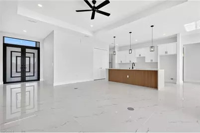 816 Floyd Ave S, Lehigh Acres, FL 33976 - Photo 9