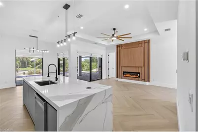 2014 SW 8th Pl, Cape Coral, FL 33991 - Photo 13