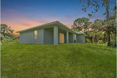 208 Clover Ave, Labelle, FL 33935 - Photo 15