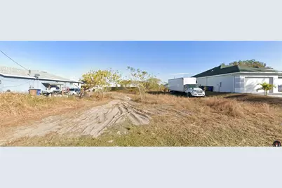 4210 28th St SW, Lehigh Acres, FL 33976 - Photo 3