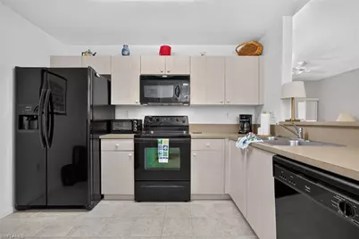 15433 Bellamar Cir #1014, Fort Myers, FL 33908 - Photo 5