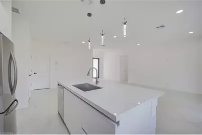 5905 Sunshine Blvd N, Lehigh Acres, FL 33971 - Photo 7
