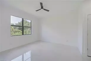 5905 Sunshine Blvd N, Lehigh Acres, FL 33971 - Photo 9